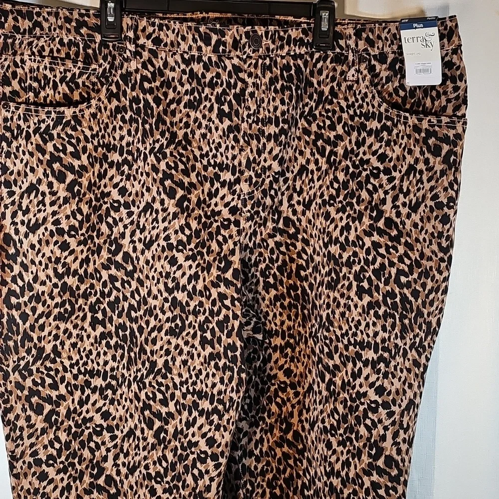 Nwt Terra & Sky 26W Leopard Straight Leg - Picture 6 of 10